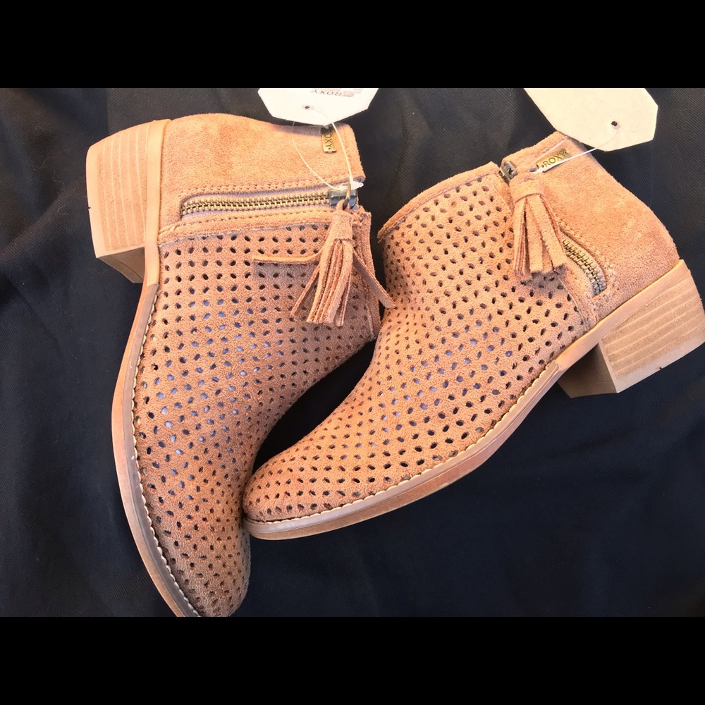 📣 NEW ROXY WOMENS FUENTES ANKLE BOOTIES 📣